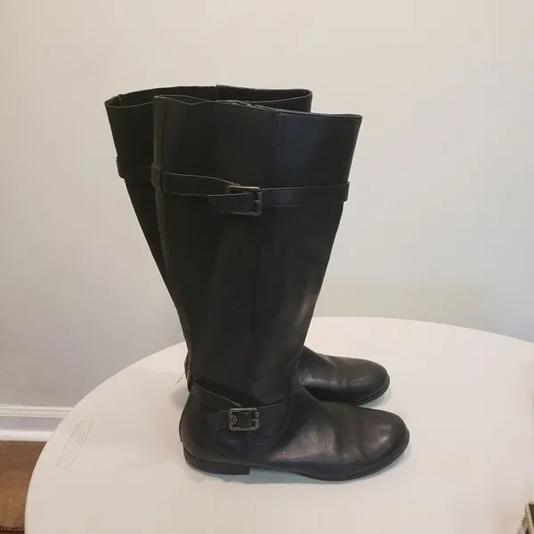 Isaac Mizrahi Boots Size 9W - Image 2