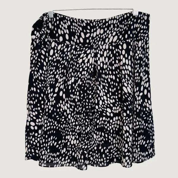 255 | Relativity Polka Dot Mesh Mini Skirt Black White Women XL‎ - Image 2