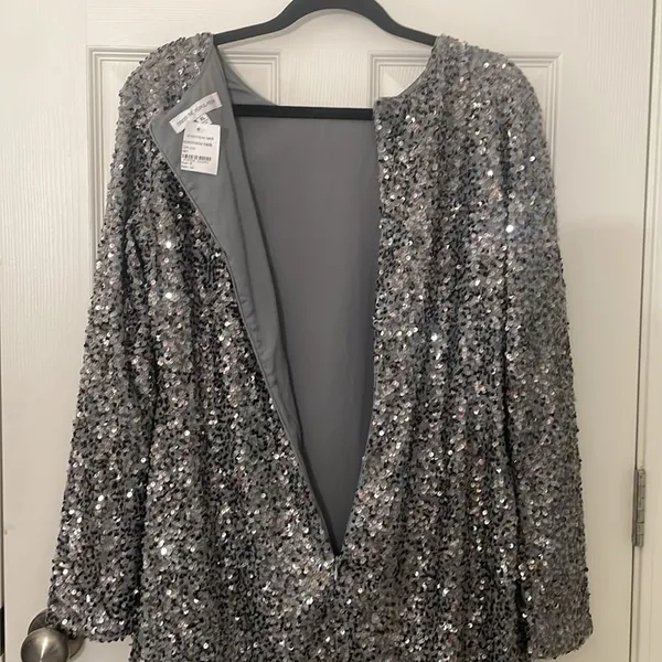 DRESS THE POPULATION Bailey Long Sleeve Knee length Silver Sequin Dress XL NWT - Image 4
