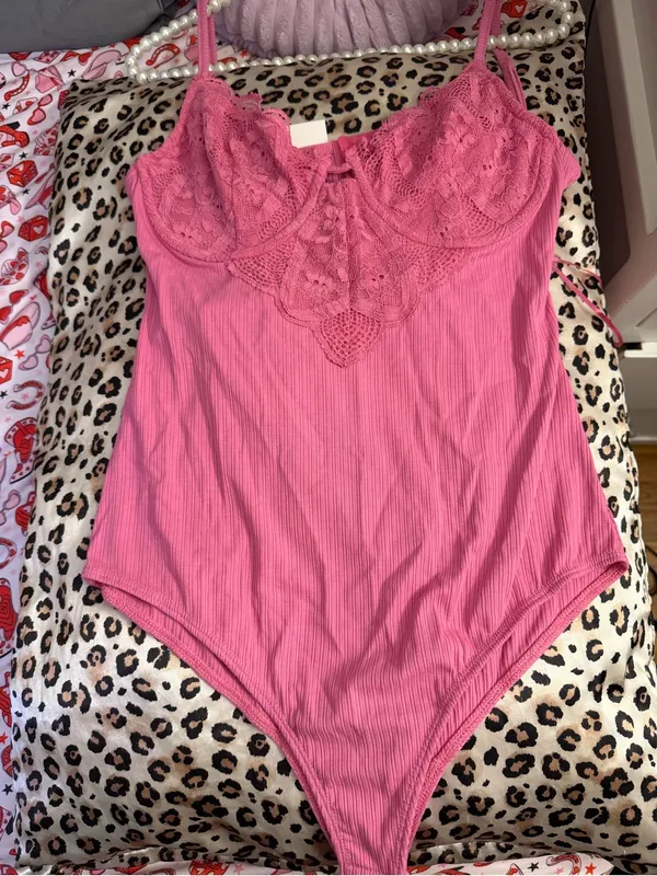Promesa Romantic Rendezvous Lace Teddy Bodysuit Bubble gum pink New - Image 5