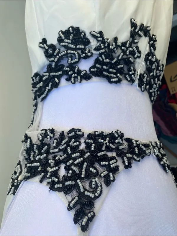 White floor length gown black beaded applique formal prom wedding Halloween - Image 8