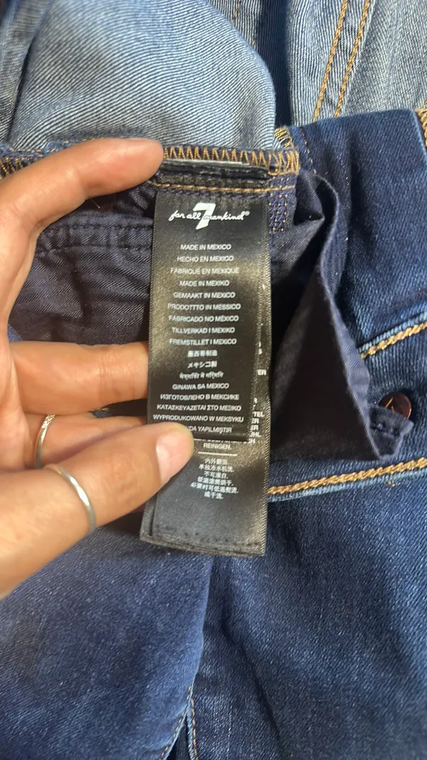 Size 31 7 for all mankind flares - Image 7