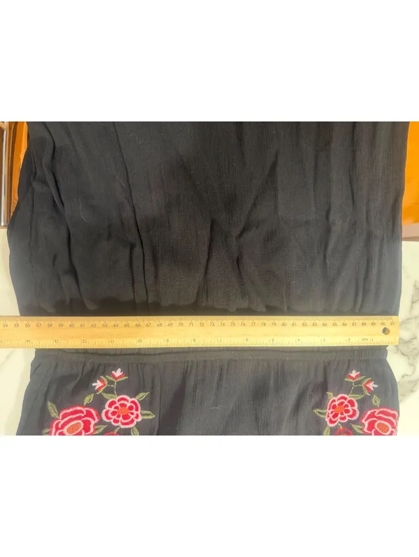 Size M Black Maxi Dress with Floral Embroidery - Image 6