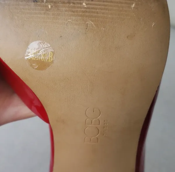 BCBGMAXAZRIA BCBG Paris Statement Heels, Size 8.5 - Image 9