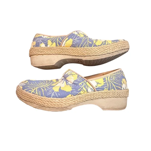 Dansko Womens Size 9 Victoria Tahitij Clogs Blue Yellow Hawaiian Floral Hibiscus - Image 5