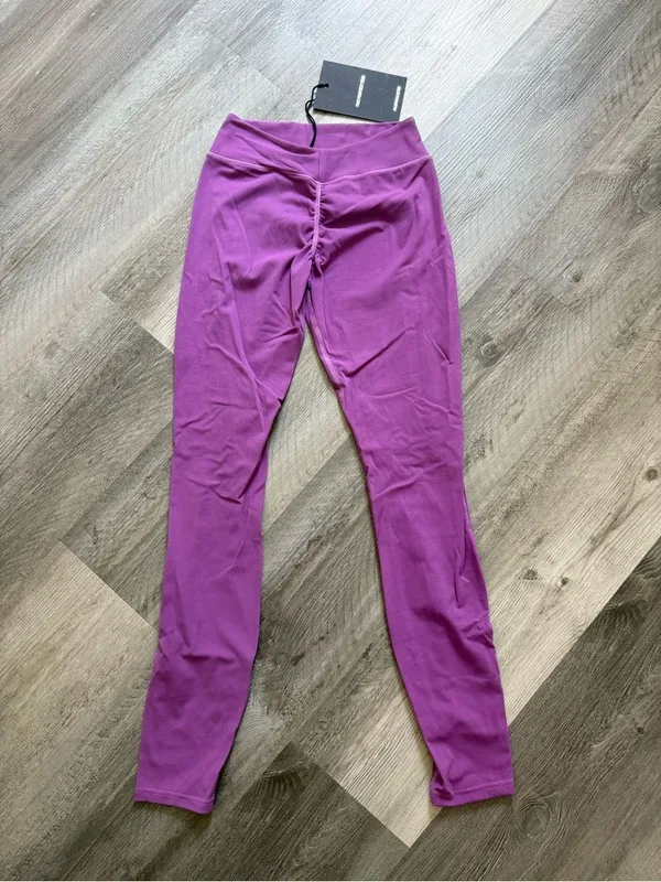 Alphalete Dip Back Mid Rise Leggings NEW Small Purple Noir - Image 3
