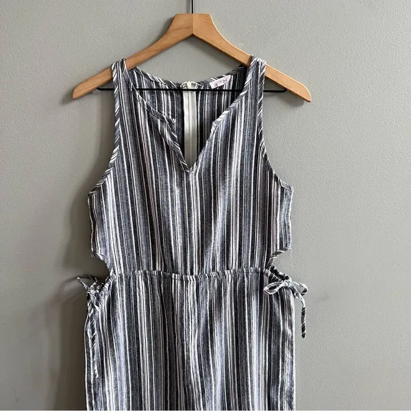 Lucca Couture Urban Outfitters Kendall Striped Cropped Jumpsuit Romper Small - Image 5