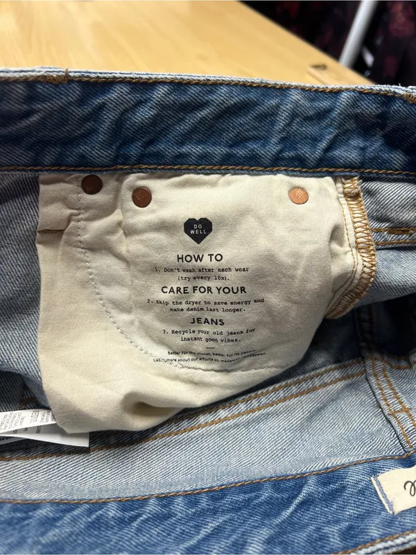 Madewell Relaxed Distressed Denim Shorts Size 27 - Image 6