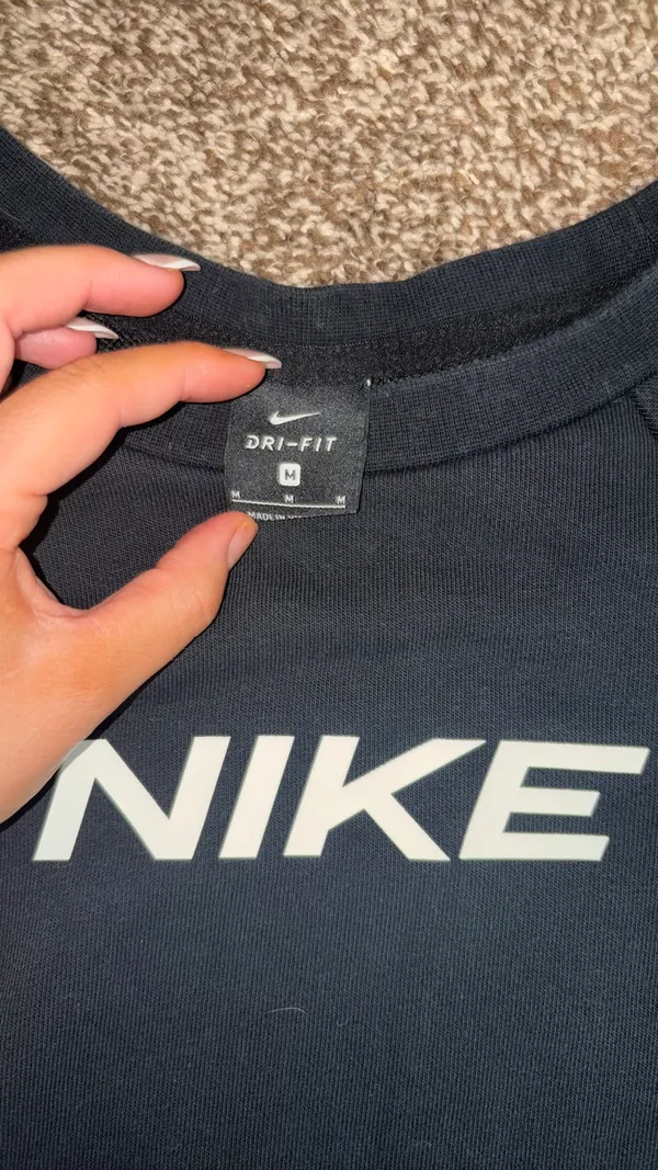 Nike Sweatshirt - Image 2