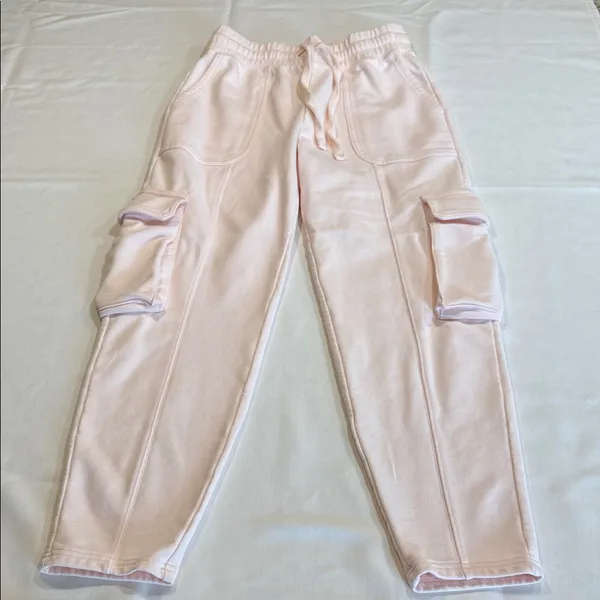 Fabletics Light Pink Cargo Pants Size Small EUC - Image 2