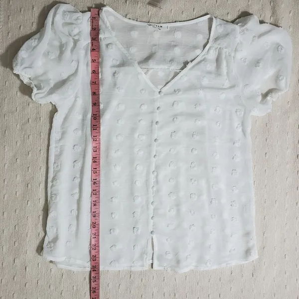 E&M Women’s Button Front Large Swiss Dot‎ White Top Short Sleeve V-Neck Size L - Image 7