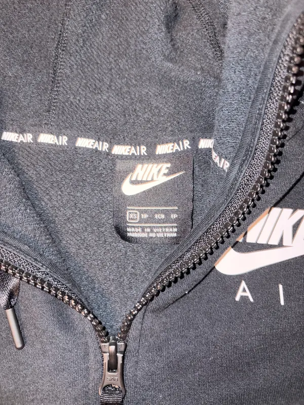 Nike Cropped Zip-Up Hoodie - Image 2