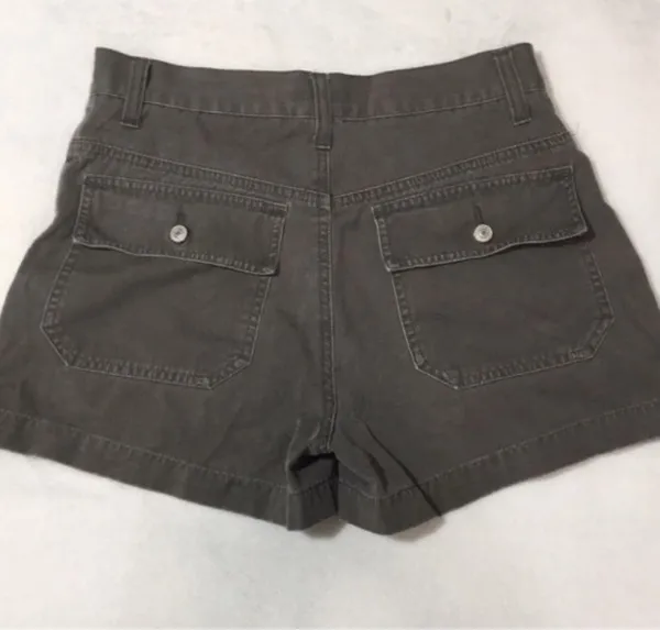 American Eagle Women's high waisted Shorts size 4 - Image 3