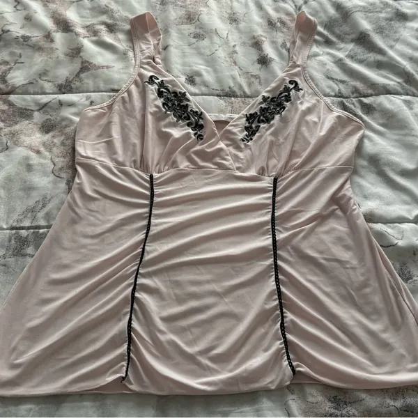 California Dynasty pink embroidered babydoll pajama top, size M boho loungewear - Image 8