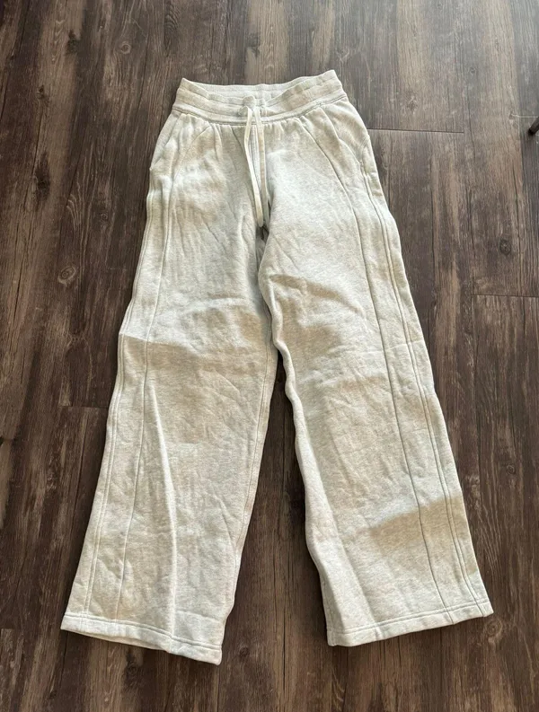Lululemon Scuba pants - Image 2