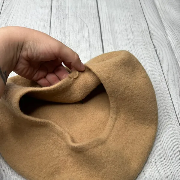 Knitworks 100% Wool Tan Cap Knit Hat - Image 7
