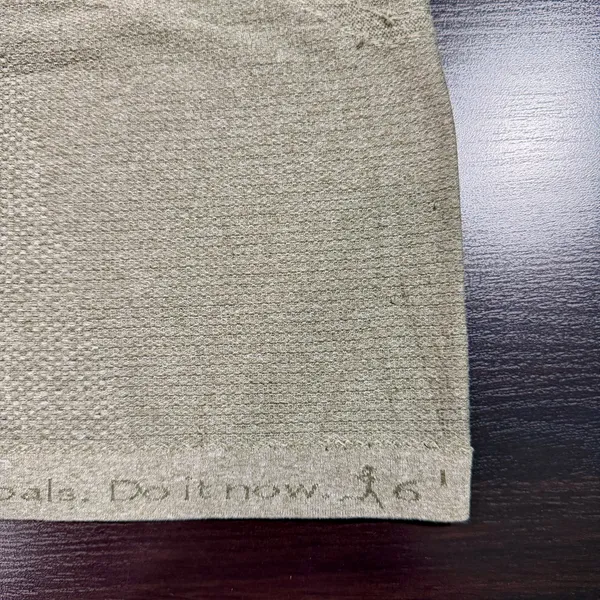 Women’s Lululemon Heathered Fatigue Green Swiftly Tech Crew Neck Tee Size 6 - Image 4