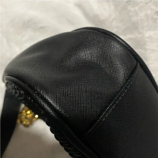 Aldo Black Textured Faux Leather Shoulder Bag Chunky Chain Detail and Lion Logo - Image 11