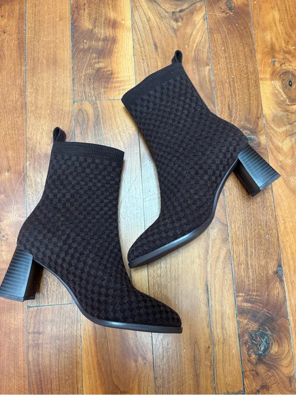 New VIVAIA Thalita Round-Toe Water-Repellent Heeled Boots in Brown 7.5 - Image 8
