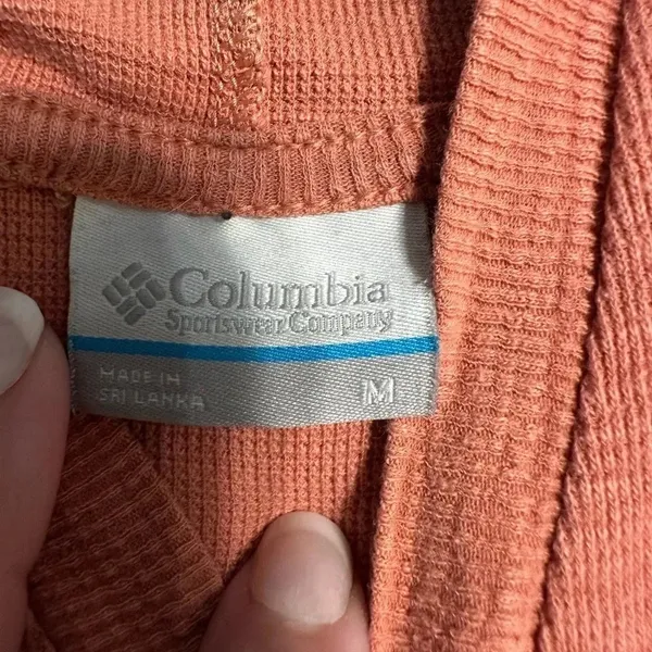 New Balance Columbia Pullover Women’s Size Medium Hoodie Hooded Shirt Athleisure Active - Image 5