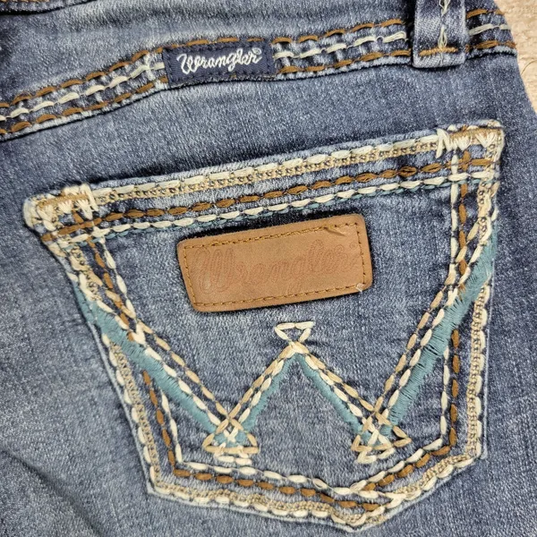 Wrangler Retro Low Rise Boot Cut Jeans Size 0/34 Tall Medium Wash Denim Western - Image 11