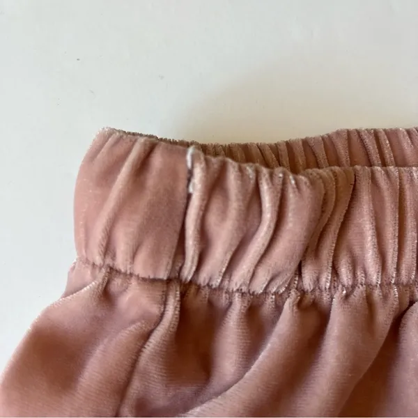 Victoria’s Secret Crushed Velvet Ruffle Pajama Shorts Size Medium - Image 5