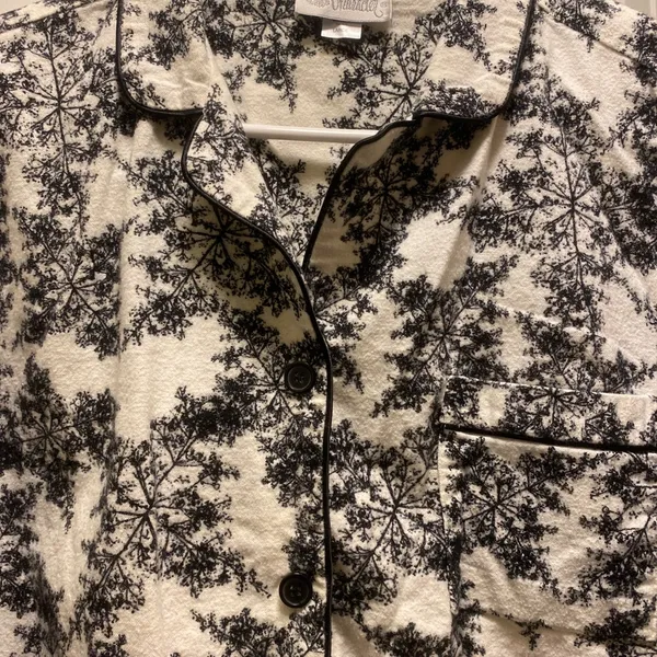 🌷CHARACTER PAJAMA TOP LONG SLEEVES SIZE L🌷 Size L - Image 5