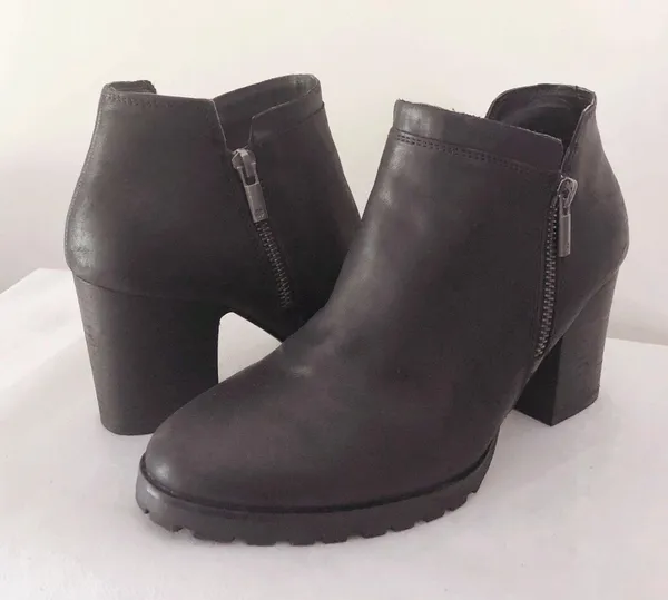 Lucky Brand Black Leather Ankle Boots - Image 9