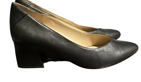 Elegant Black Leather Women's Shoes - Image 3