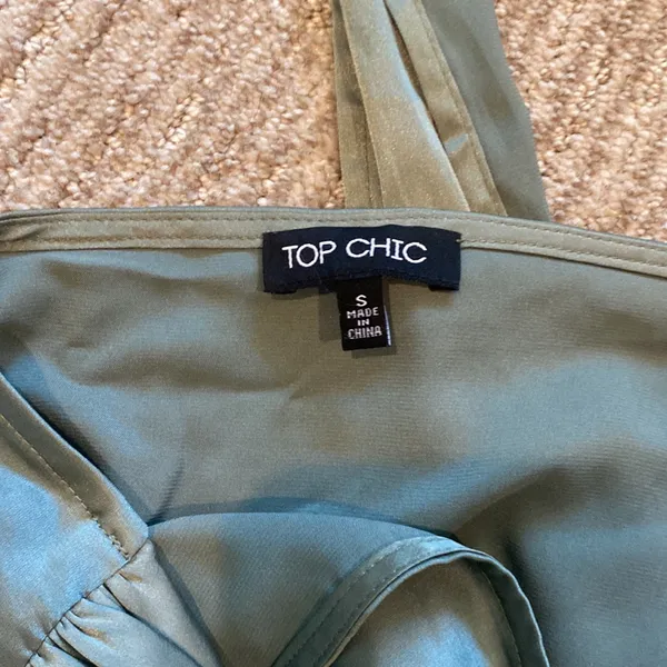 Top chic wrap around olive top Green - Image 3