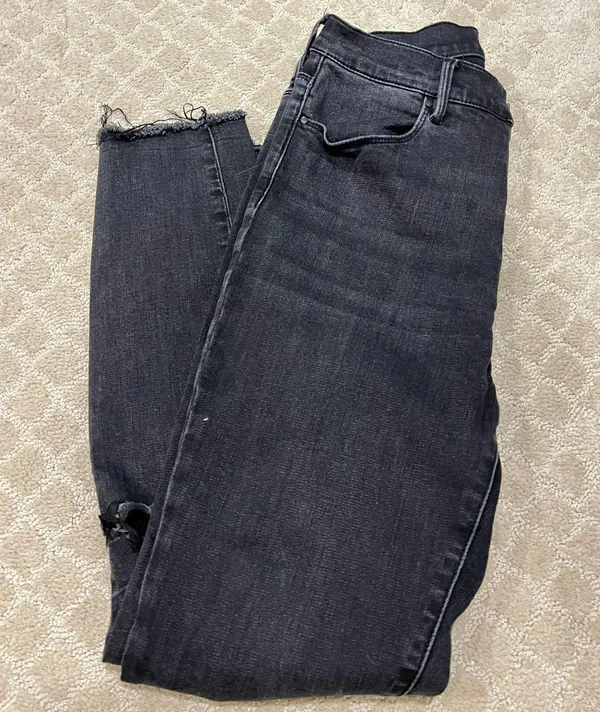 Ripped Jeans - Image 2