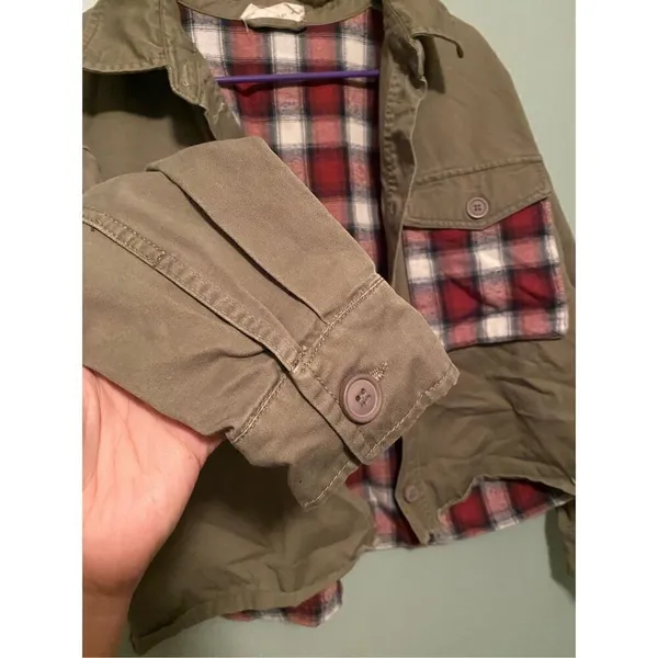 By Together Plaid Button Up Pocket Jacket/Shacket Size Medium - Image 5