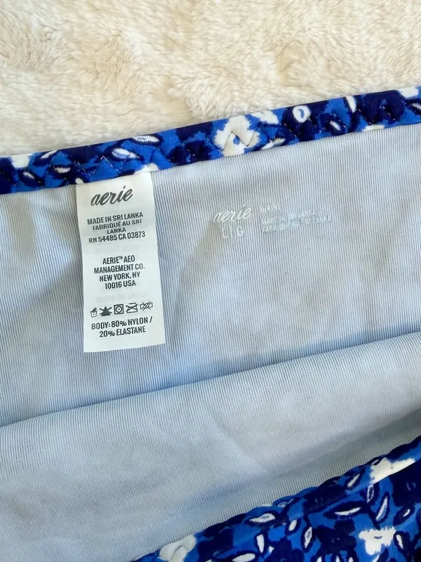 NWT Aerie Blue and White Floral Print Bikini Bottoms - Size: Large - Image 3
