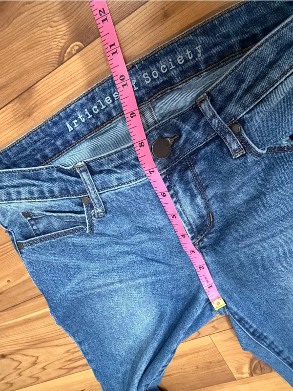 Articles of Society Flare Jeans Medium Wash Frayed Raw Hem Size 26 Boho - Image 8