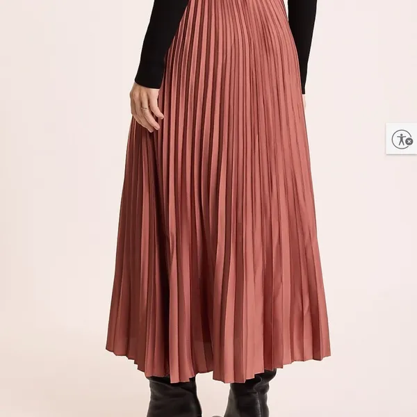 Elegant A-Line Brown Pleated Skirt - Image 2