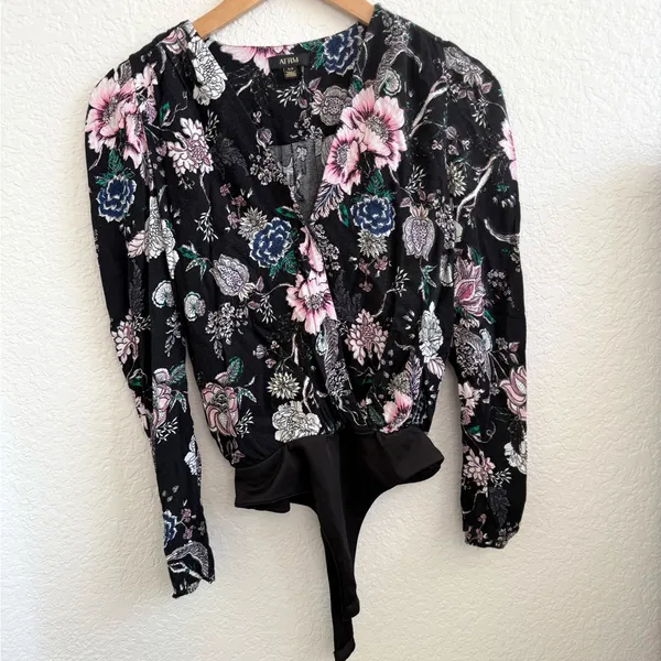 AFRM Surplice Long Sleeve‎ Bodysuit Puff Sleeve Black Pink Floral Small S - Image 3
