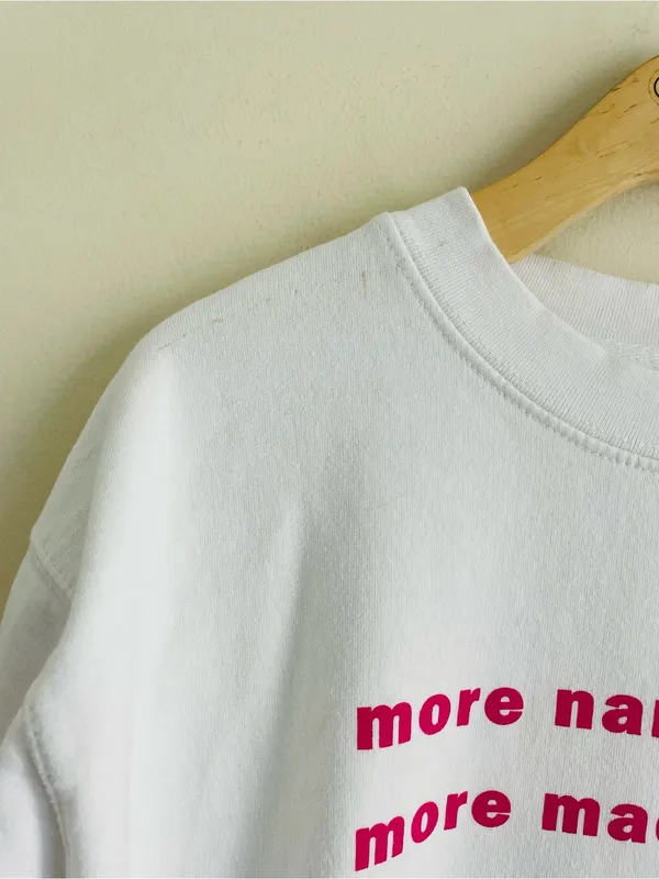 Nantucket I Am My Story Graphic Sweatshirt White Pink Heart Size L Beach Coast - Image 3