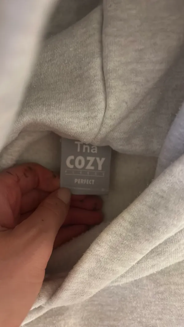 TNA sweatshirt Cozy - Image 2