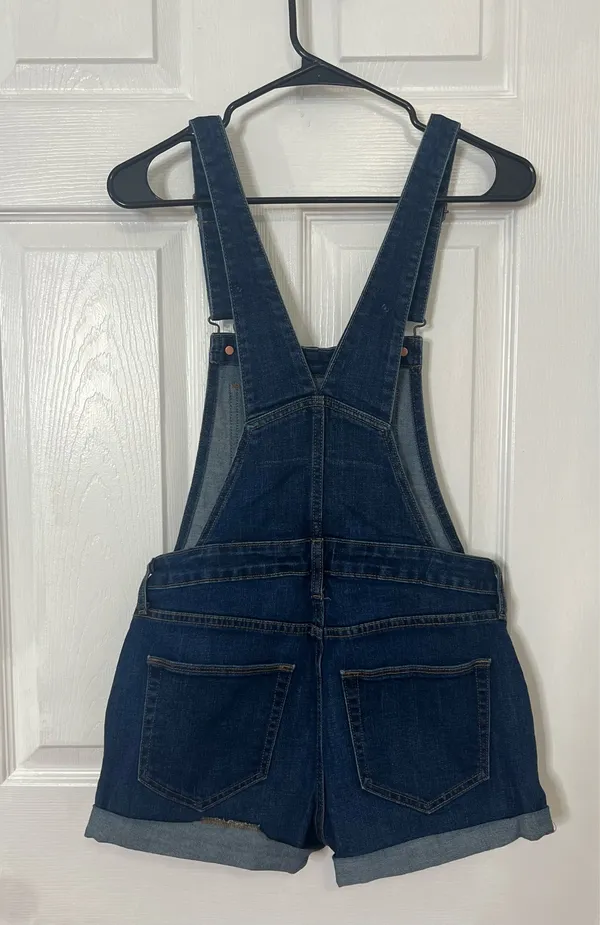 Old Navy Women’s Blue Denim Overall Shorts Dark Wash Retro Classic Trendy Size S - Image 2