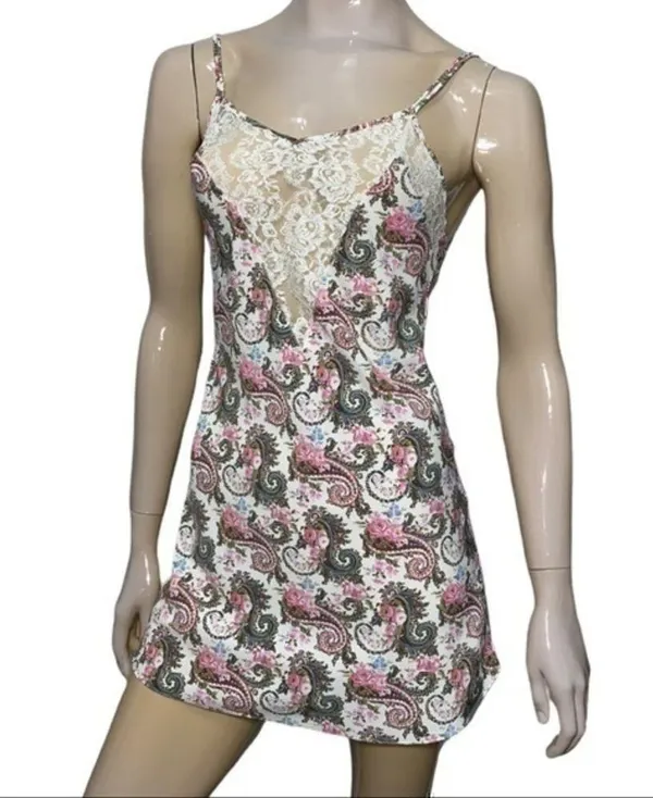 Victoria’s Secret Women’s Size P XS Vintage Paisley Printed Chemise w Cream Lace - Image 2