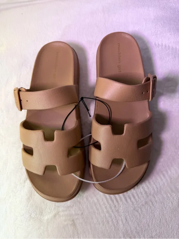 Madden Girl Women's Tan Slide Sandals - Image 3