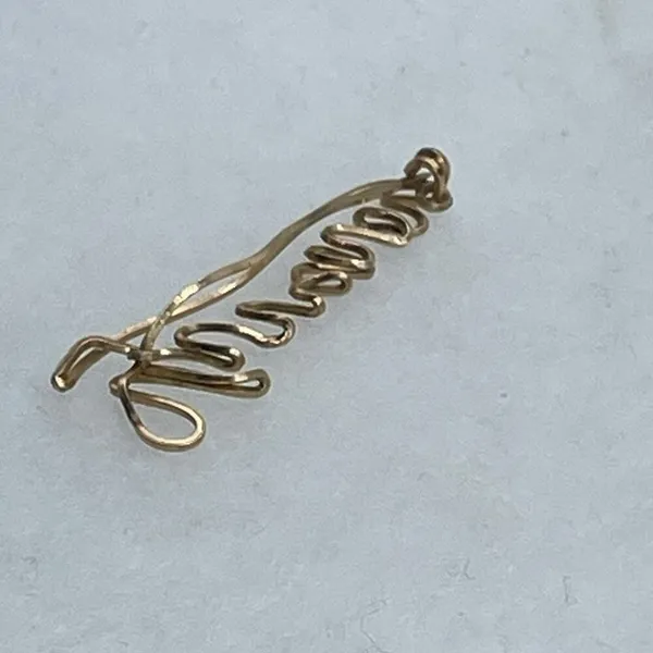 Vintage “Viviane” brooch C clasp Gold - Image 3