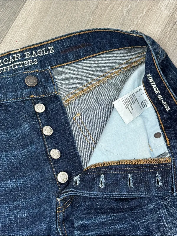 American Eagle Vintage High Rise Straight Leg Button Fly Jeans Size 8 Ankle - Image 6