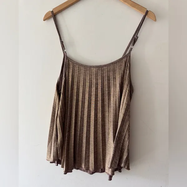 Urban Outfitters Silence‎ + Noise Gold Metallic Pleated Tank Top - Image 3