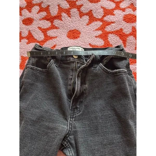 Abercrombie black high rise jeans - Image 5