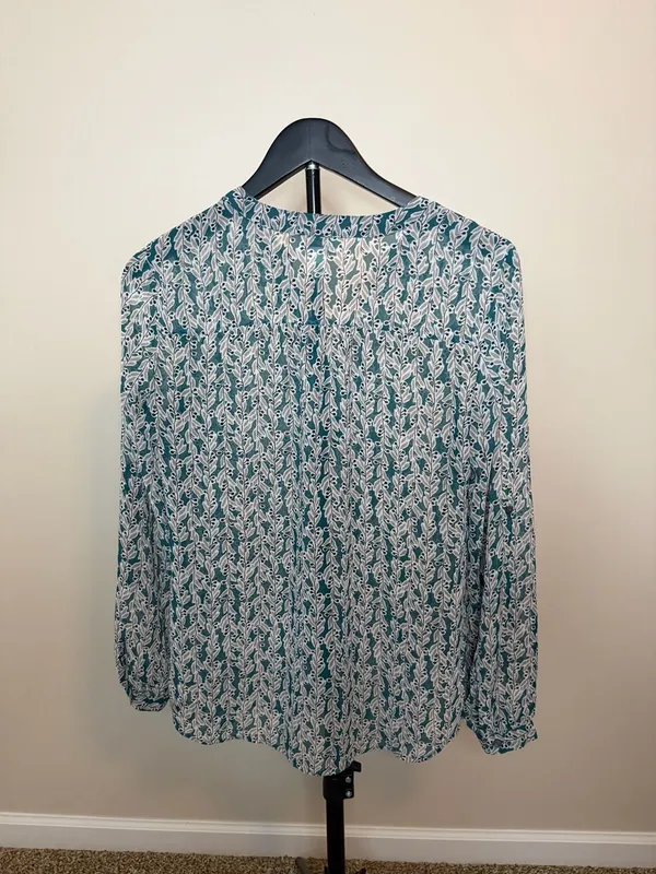 Ann Taylor LOFT Women's Teal Leaf Print Long Sleeve Blouse‎ size S - Image 4