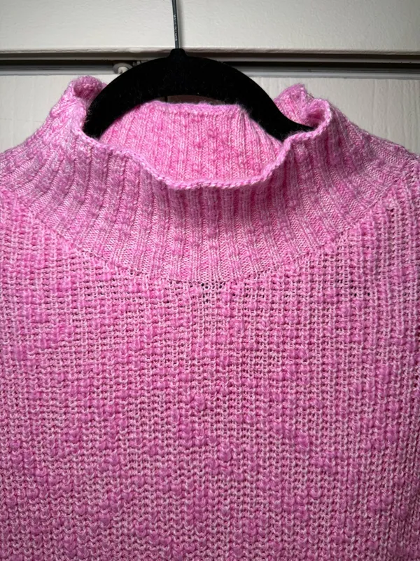 NWT Aerie Hits The Spot Mockneck Sweater in Raspberry Peak 100% Cotton - Image 4