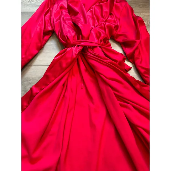 Victoria's Secret Robe Red Satin Cozy Fleece Lined Wrap Hollywood Pockets M/L - Image 2