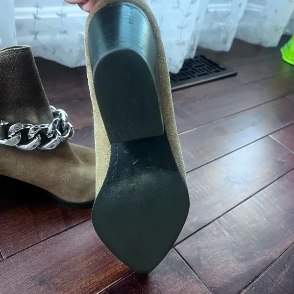 Marc Fisher LTD Henly Bootie. COGNAC SUEDE, Size 7 - Image 4
