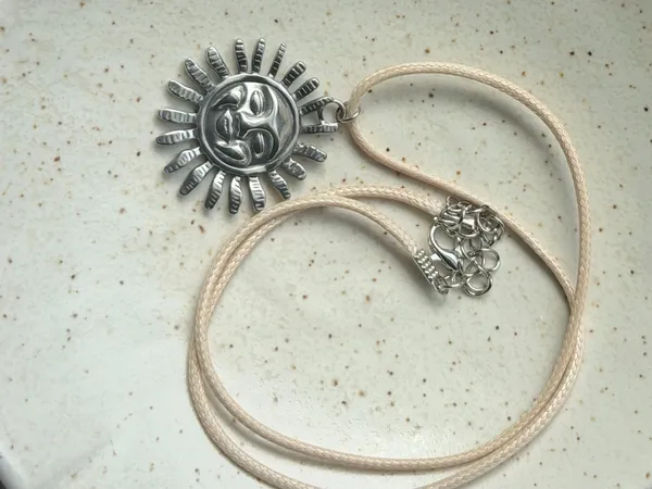 Handmade stainless steel sun boho retro vintage style necklace☀️ - Image 4